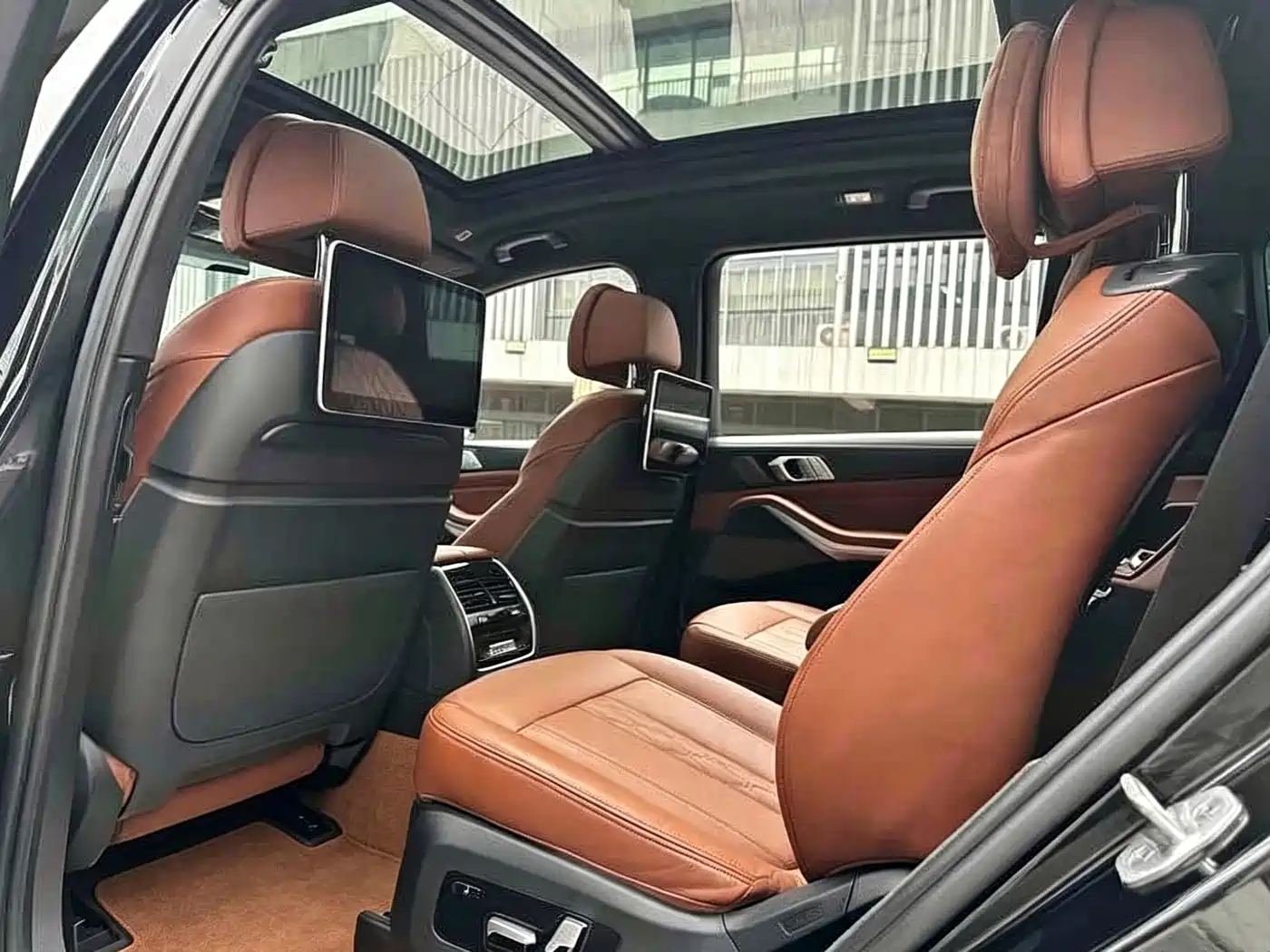 BMW X7 2020 2021 Facelift xDrive40i Premium Luxury Package