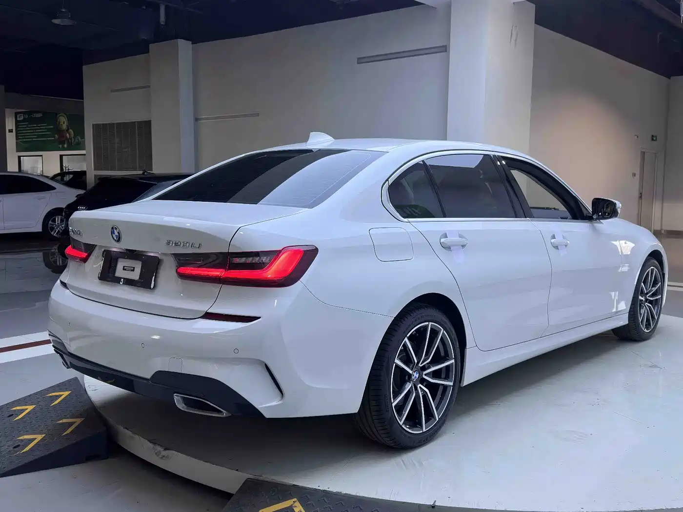 BMW 3 Series 2022 Facelift 320Li M Sport Package фото 6