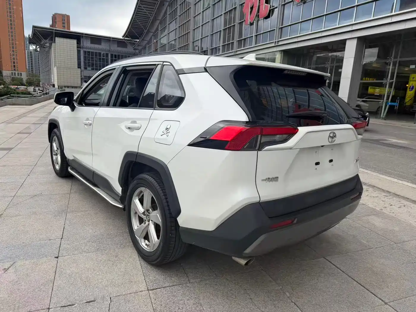 Toyota RAV4 Rongfang 2020 2.0L CVT 2WD Fashion PLUS фото 10