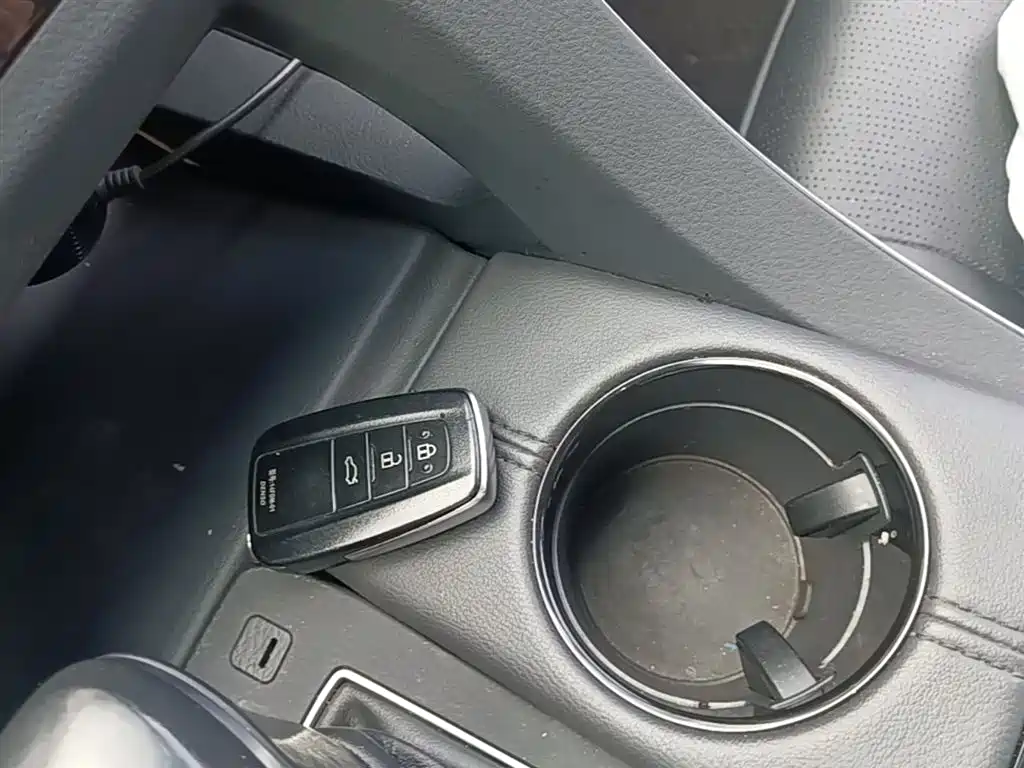 Toyota Avalon 2019 Hybrid 2.5L Luxury Edition China VI фото 9