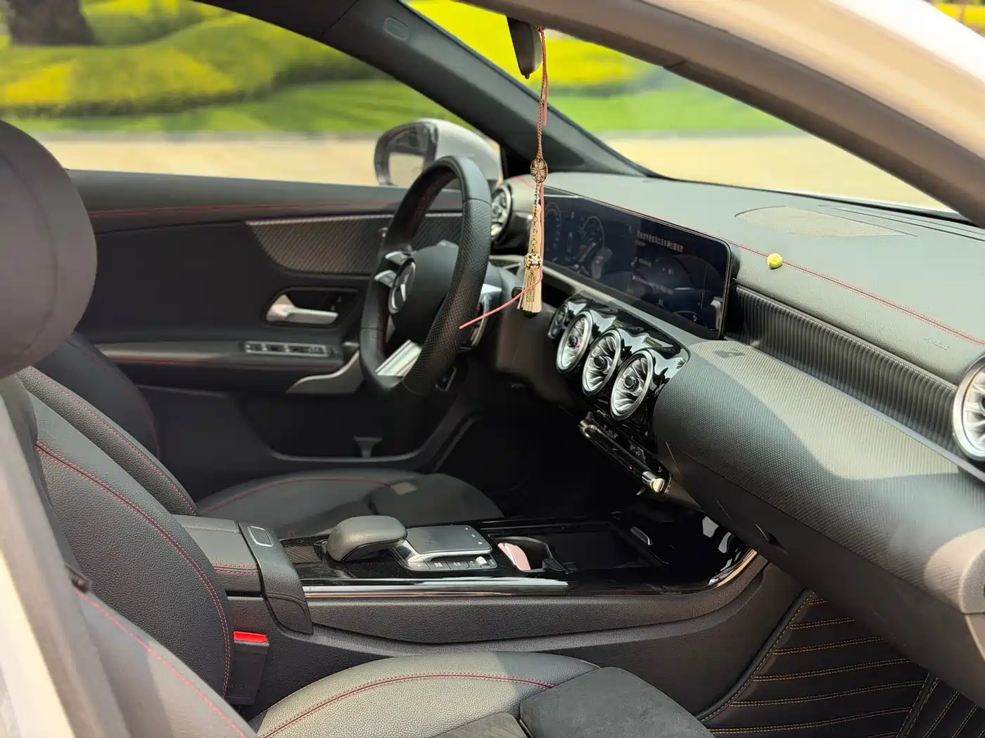 Mercedes-Benz A-Class 2024 Facelift A 200 L Fashion фото 12