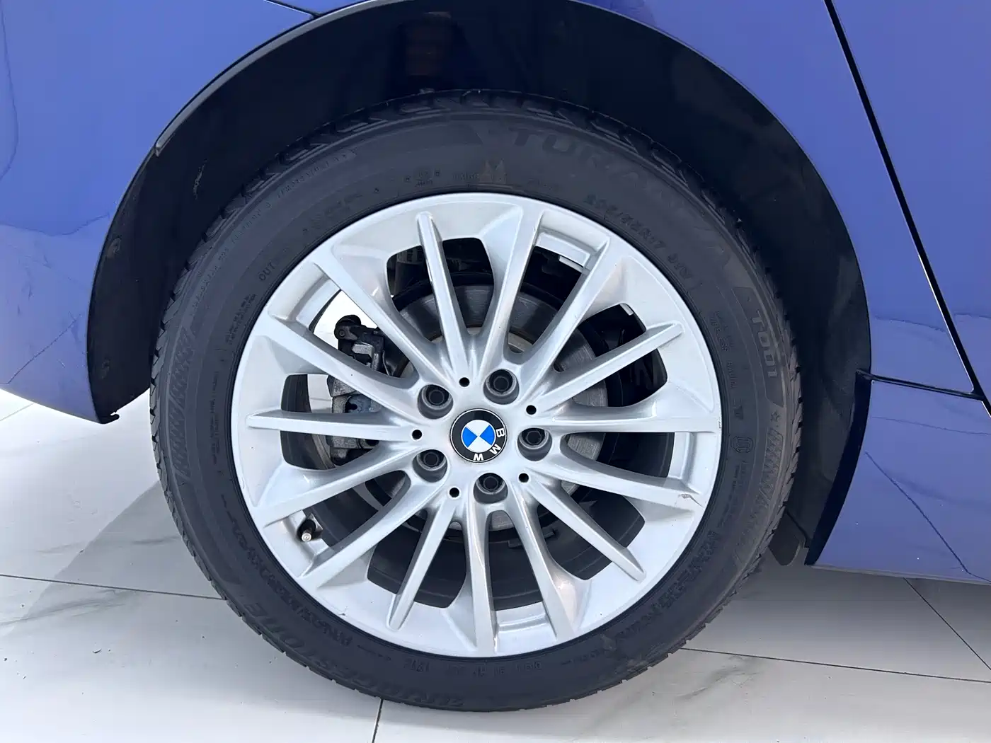 BMW 2 Series Touring 2018 218i Luxury Line фото 24