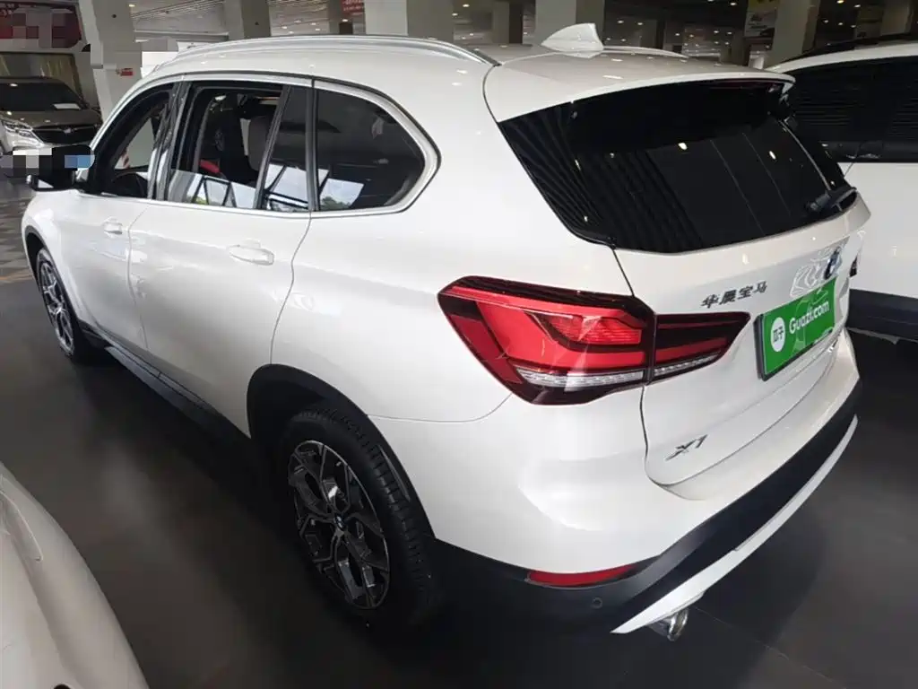 BMW X1 2022 sDrive25Li Leading фото 5