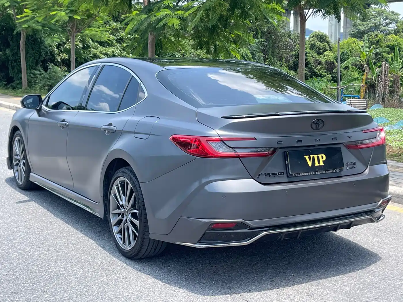 Toyota Camry 2025 Hybrid 2.0HXS Glory Edition фото 4