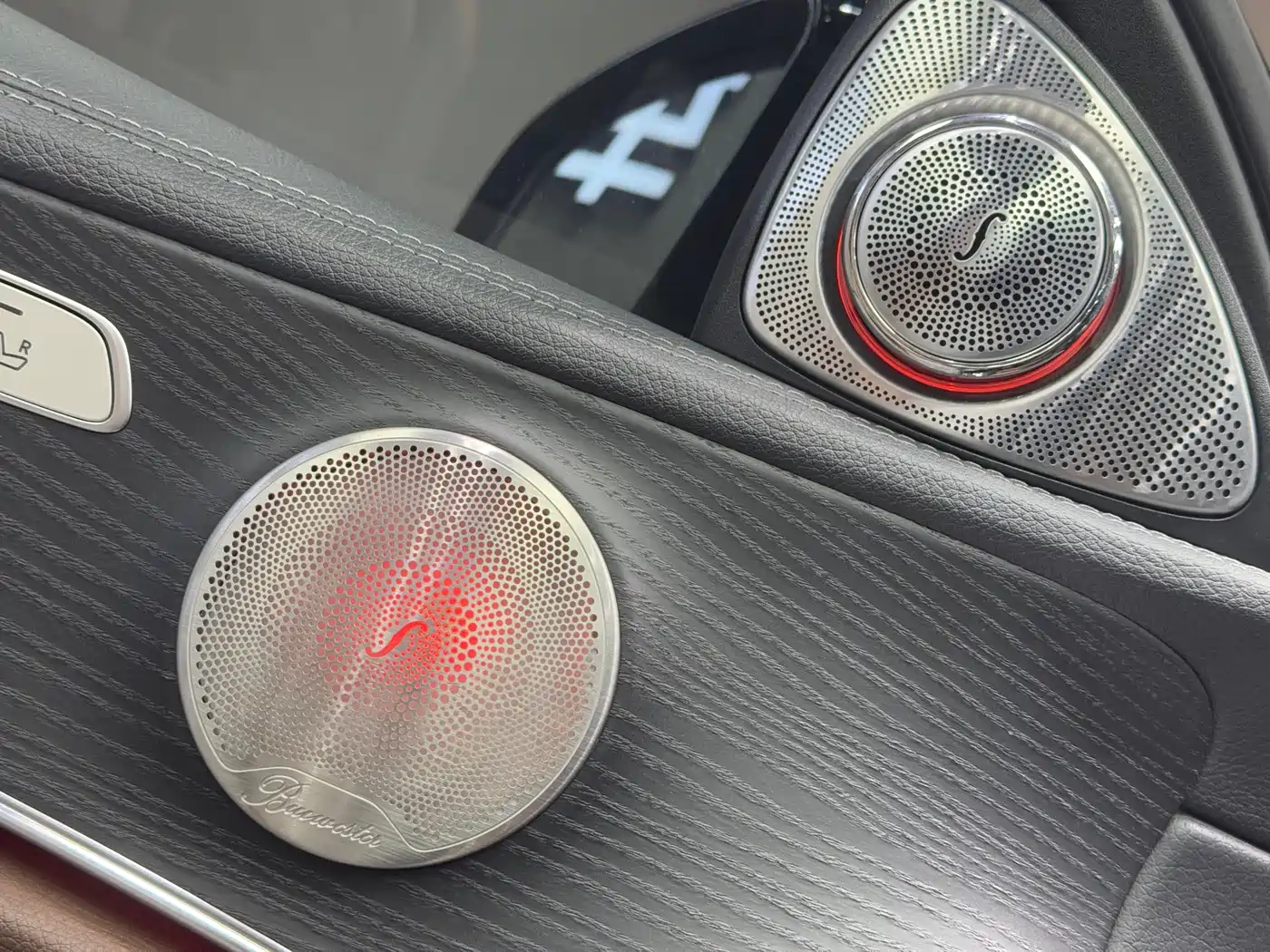 Mercedes-Benz E-Class 2019 E 200 L фото 11