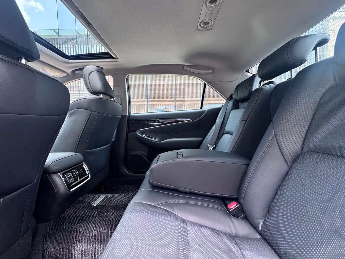 Toyota Crown 2015 2.5L Smart Edition фото 21