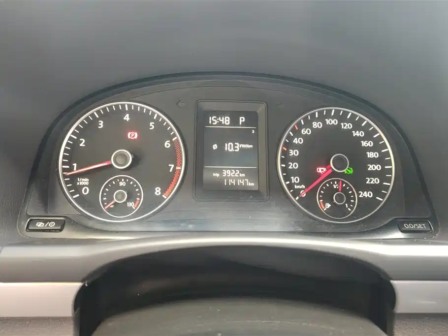 Volkswagen Touran 2015 1.4T DSG Comfort Edition 5-seater фото 14