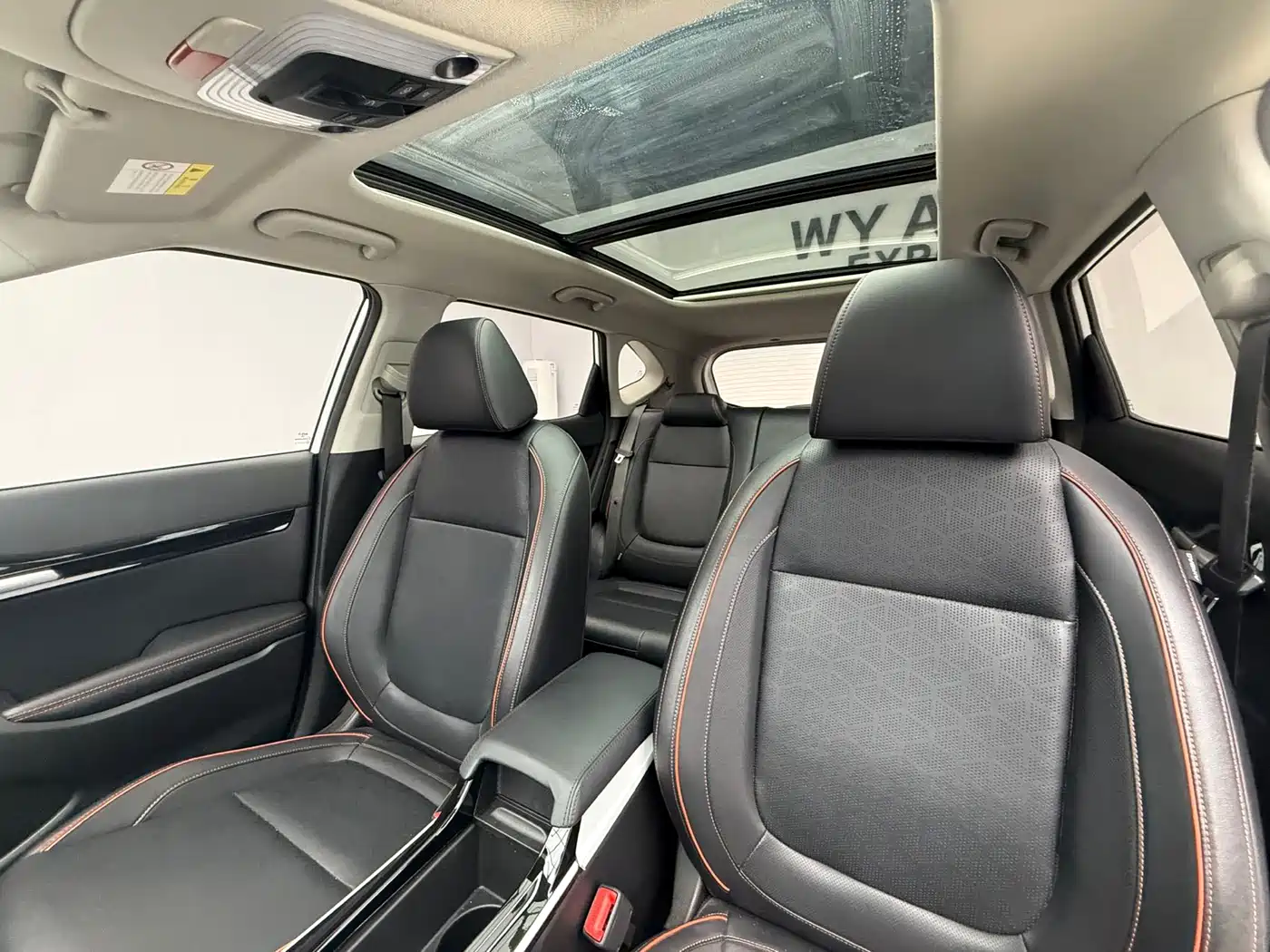 Kia Seltos 2023 1.5L CVT Premium Edition фото 15