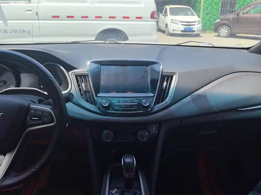 Chevrolet Monza 2019 RS 330T Auto Smooth Edition China VI фото 13