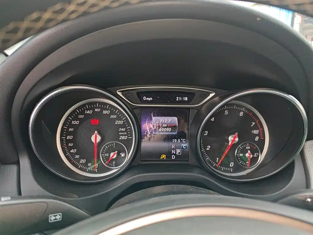 Mercedes-Benz CLA (Import) 2018 CLA 200 Dynamic Edition фото 3