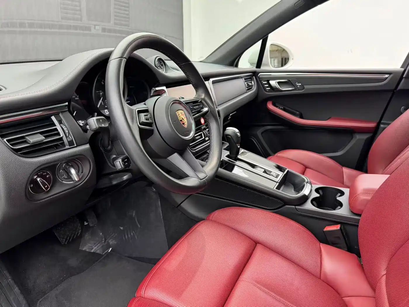 Porsche Macan 2024 Macan 2.0T фото 8