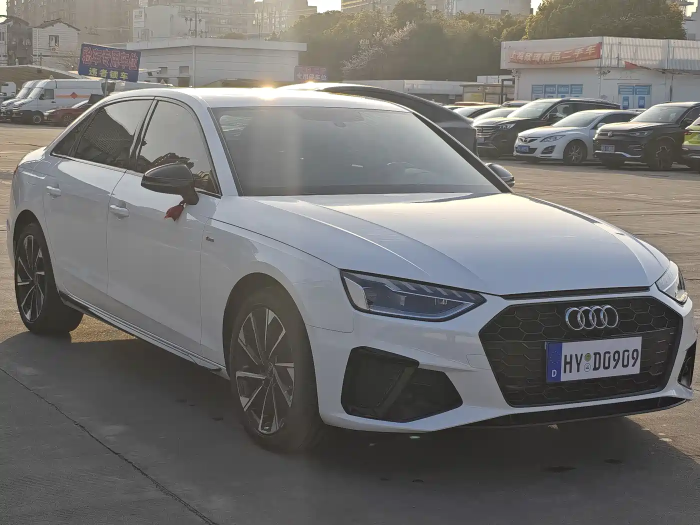 Audi A4L 2023 40 TFSI Luxury Sport фото 3