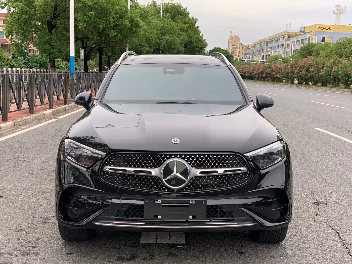 Mercedes-Benz GLC 2024 GLC 300 L 4MATIC Luxury 5-seater фото 2