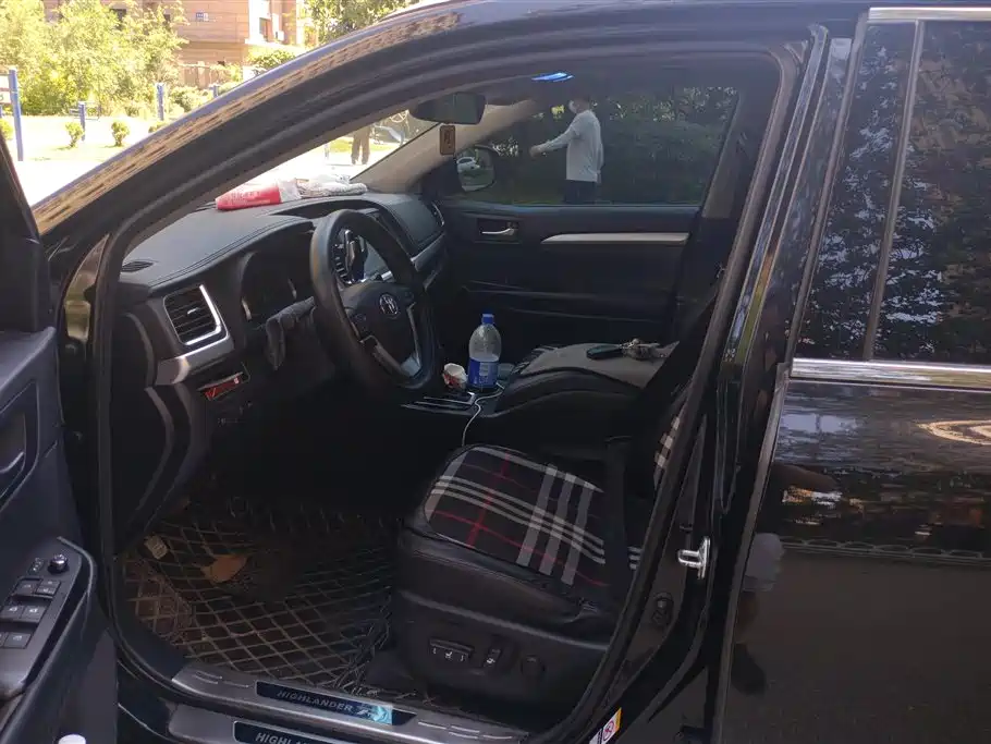 Toyota Highlander 2018 2.0T 4WD Luxury 7-seater (China V) фото 9