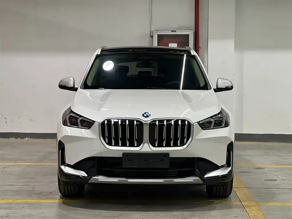 BMW X1 2023 sDrive20Li X Design Package фото 2