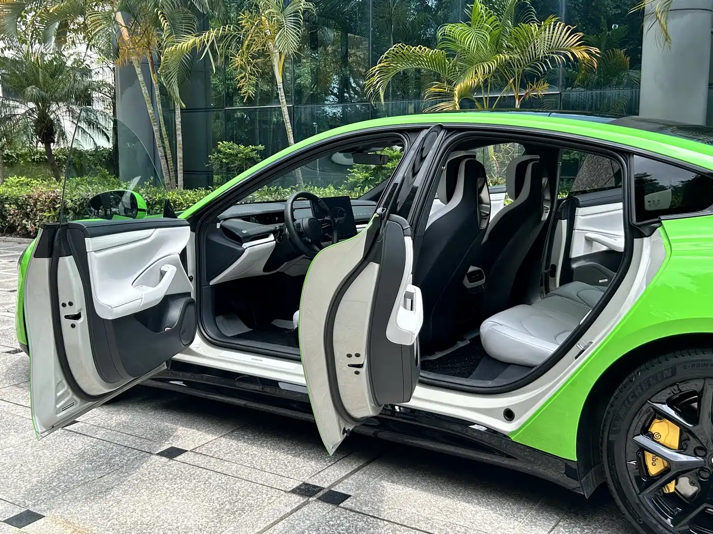 Xiaomi Auto Xiaomi SU7 2024 RWD Long Range Intelligent Driving Edition фото 19
