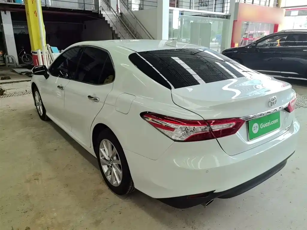 Toyota Camry 2021 2.0G Luxury Edition фото 5