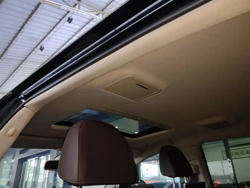 Hongqi H7 2018 2.0T Elite Edition фото 17