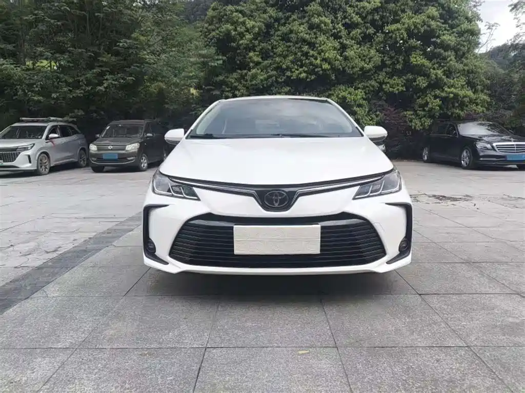 Toyota Corolla 2021 1.2T S-CVT Elite PLUS Edition фото 6