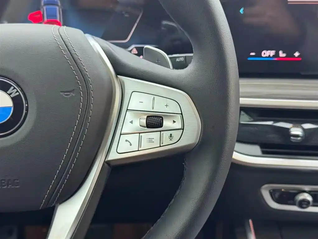 BMW X7 2023 xDrive40i Leading Luxury Package фото 16