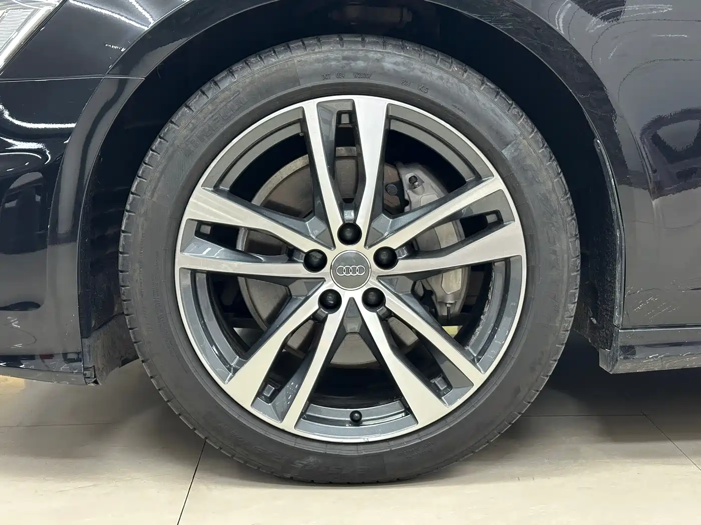 Audi A6L 2021 40 TFSI Luxury Sport фото 20