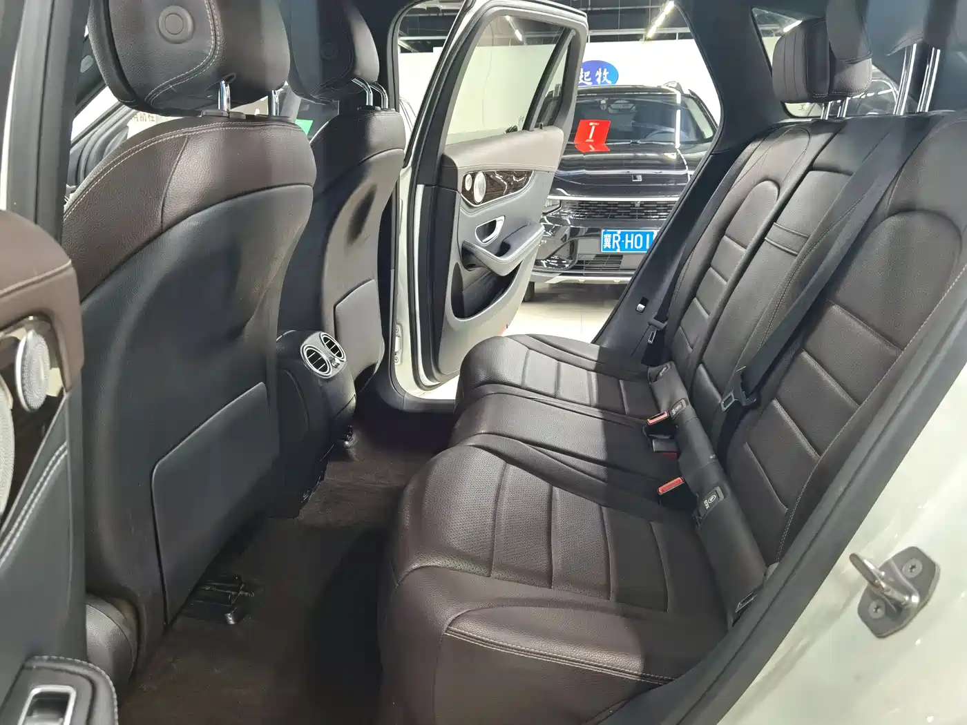 Mercedes-Benz GLC 2017 GLC 260 4MATIC Luxury фото 13