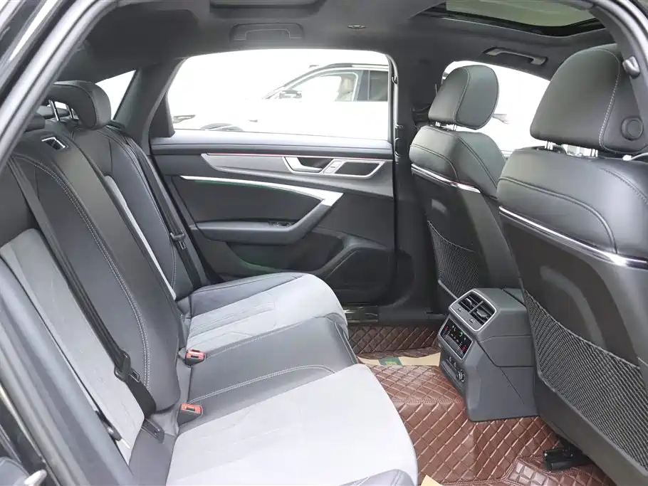 Audi A6L 2024 45 TFSI Premium Dynamic фото 15