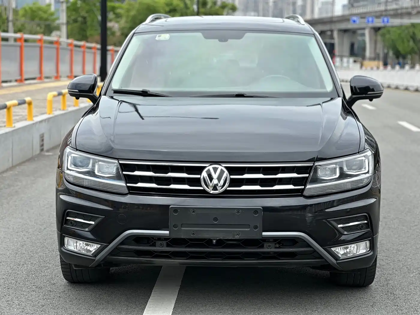 Volkswagen Tiguan L 2020 330TSI Auto 2WD Smart Luxury China VI фото 2