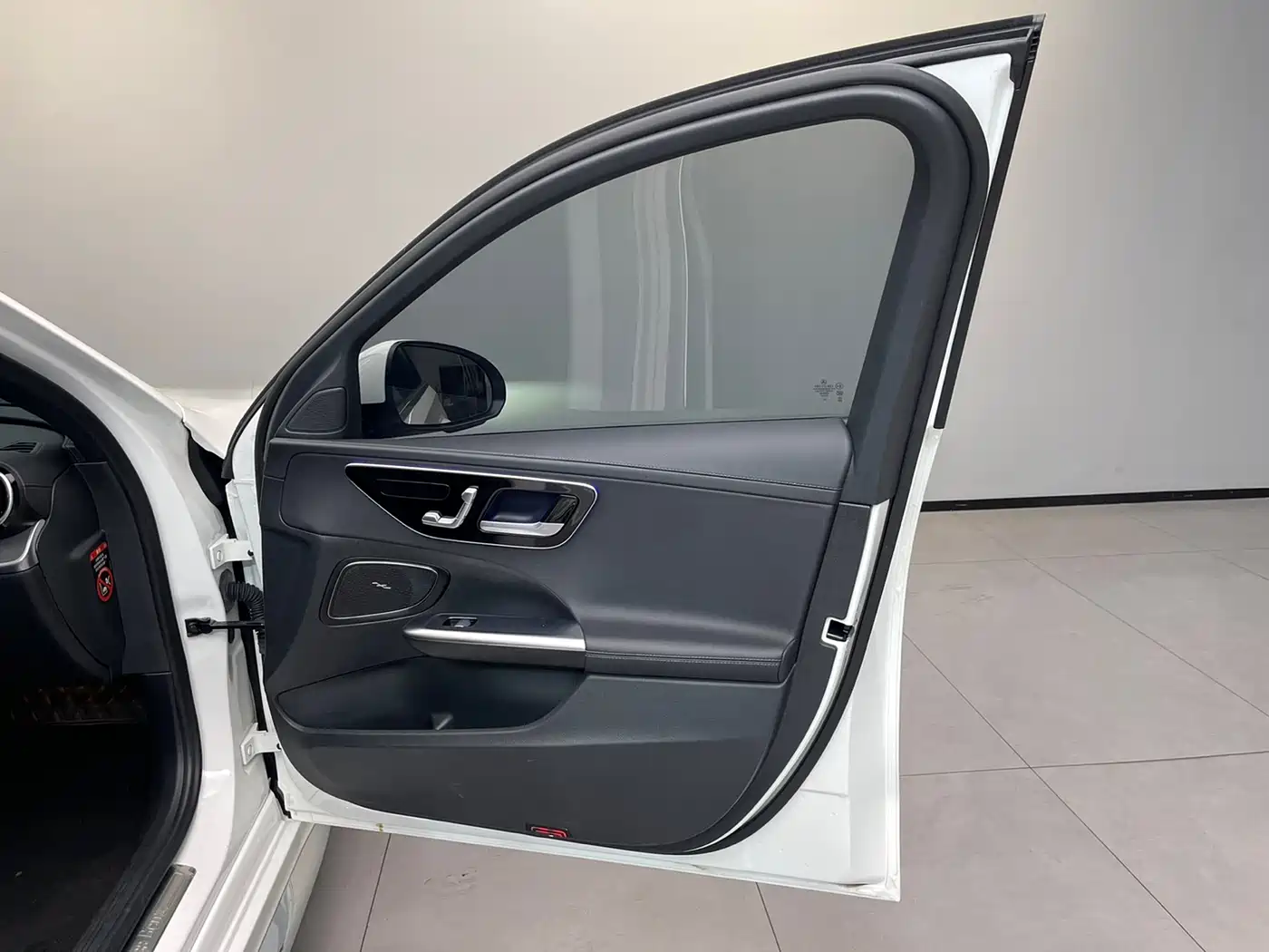 Mercedes-Benz C-Class 2024 C 200 L Sport Edition фото 26