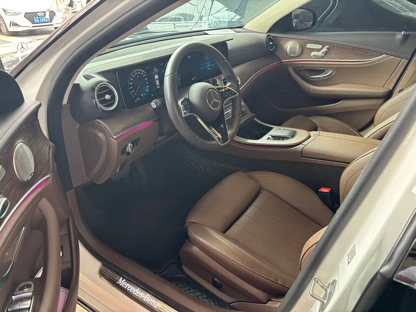 Mercedes-Benz E-Class 2022 E 300 L Fashion фото 6