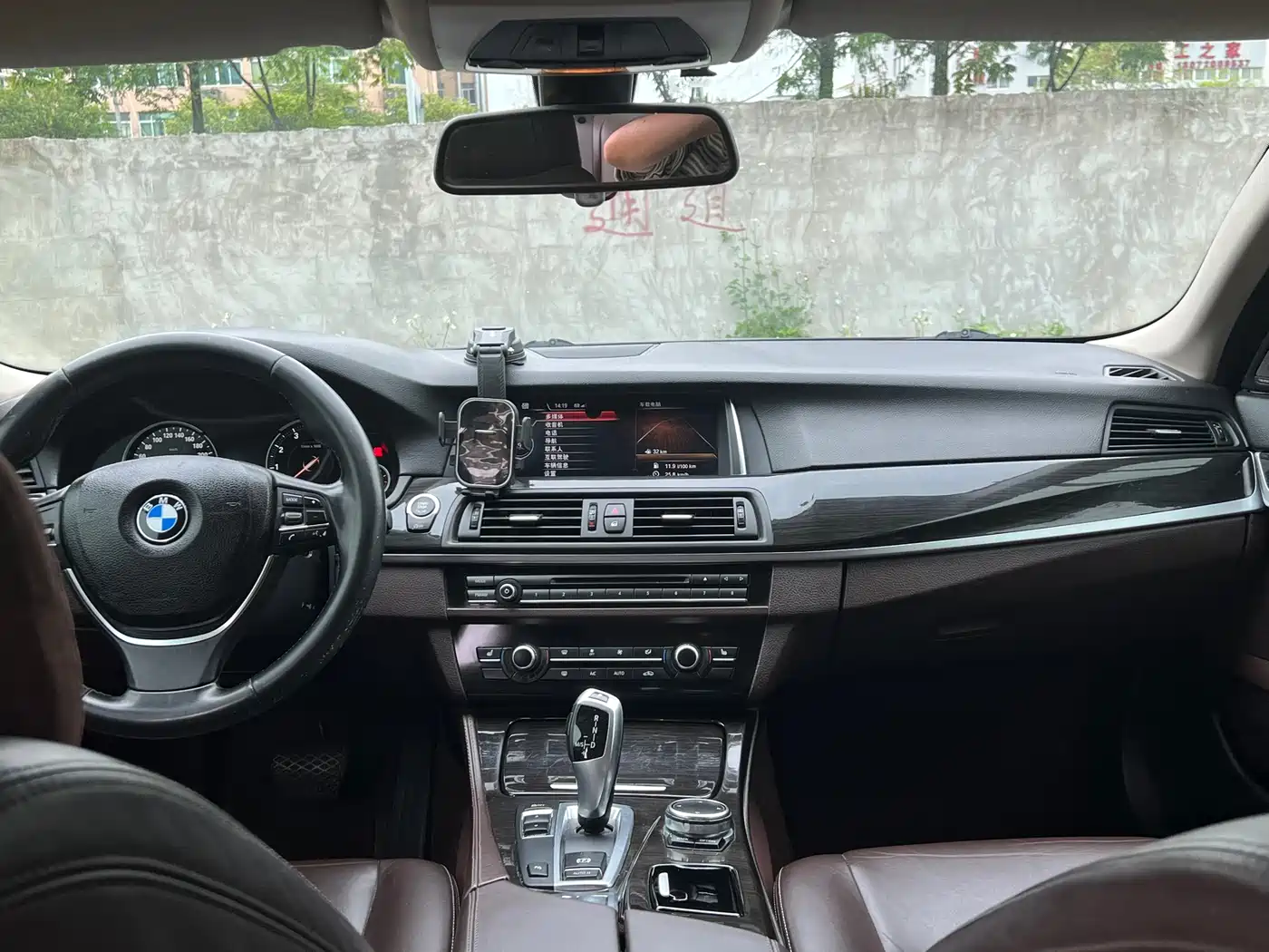 BMW 5 Series 2017 525Li Luxury Design Package фото 8