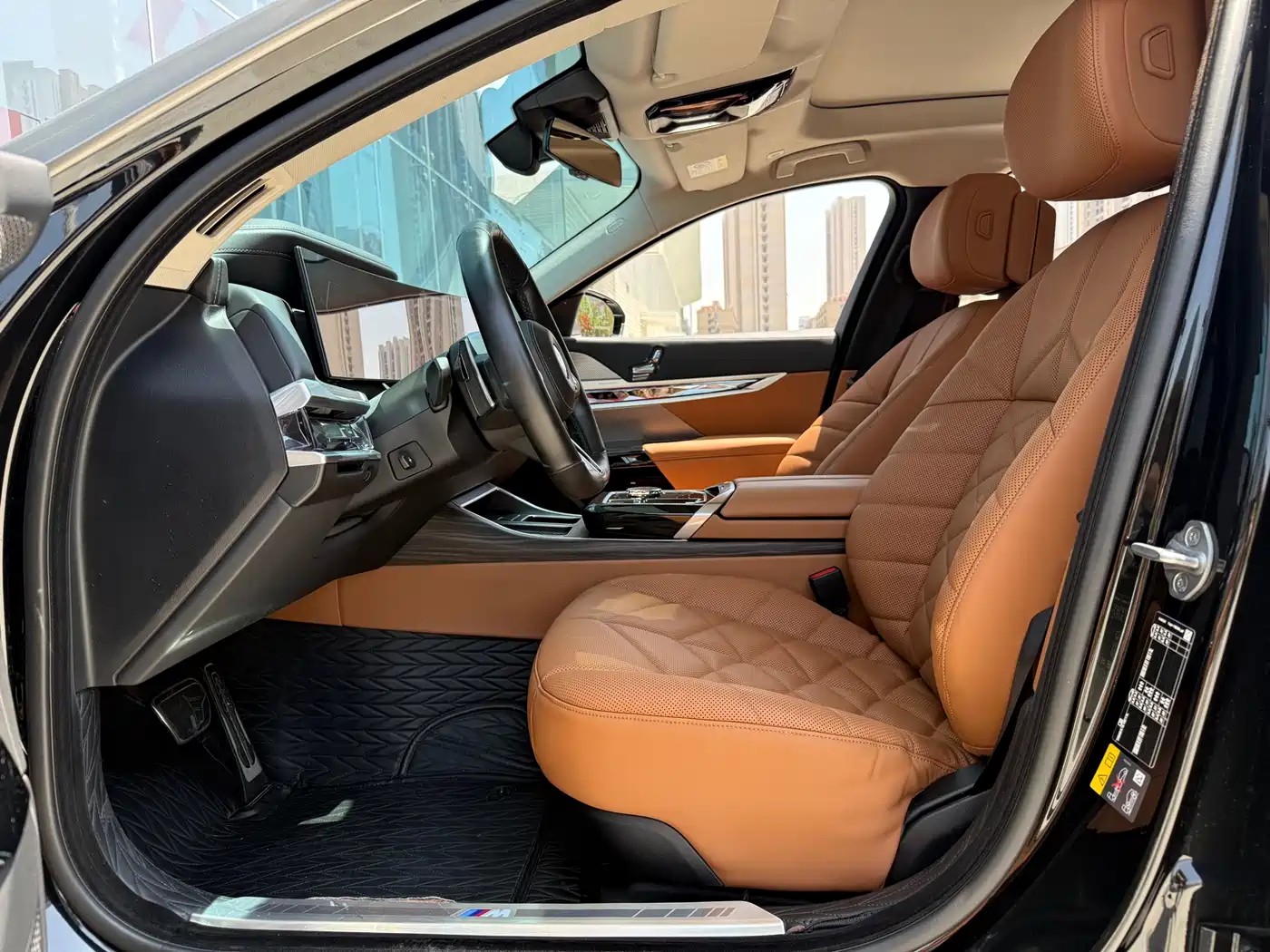 BMW 7 Series 2023 Model 735Li M Sport Package фото 6