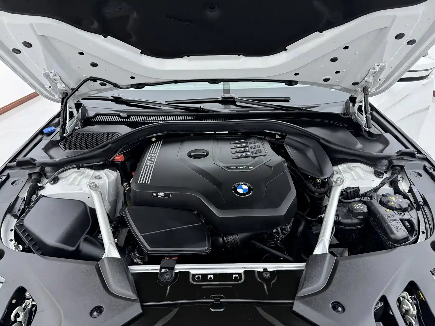BMW 5 Series 2023 530Li Premium M Sport Package фото 20