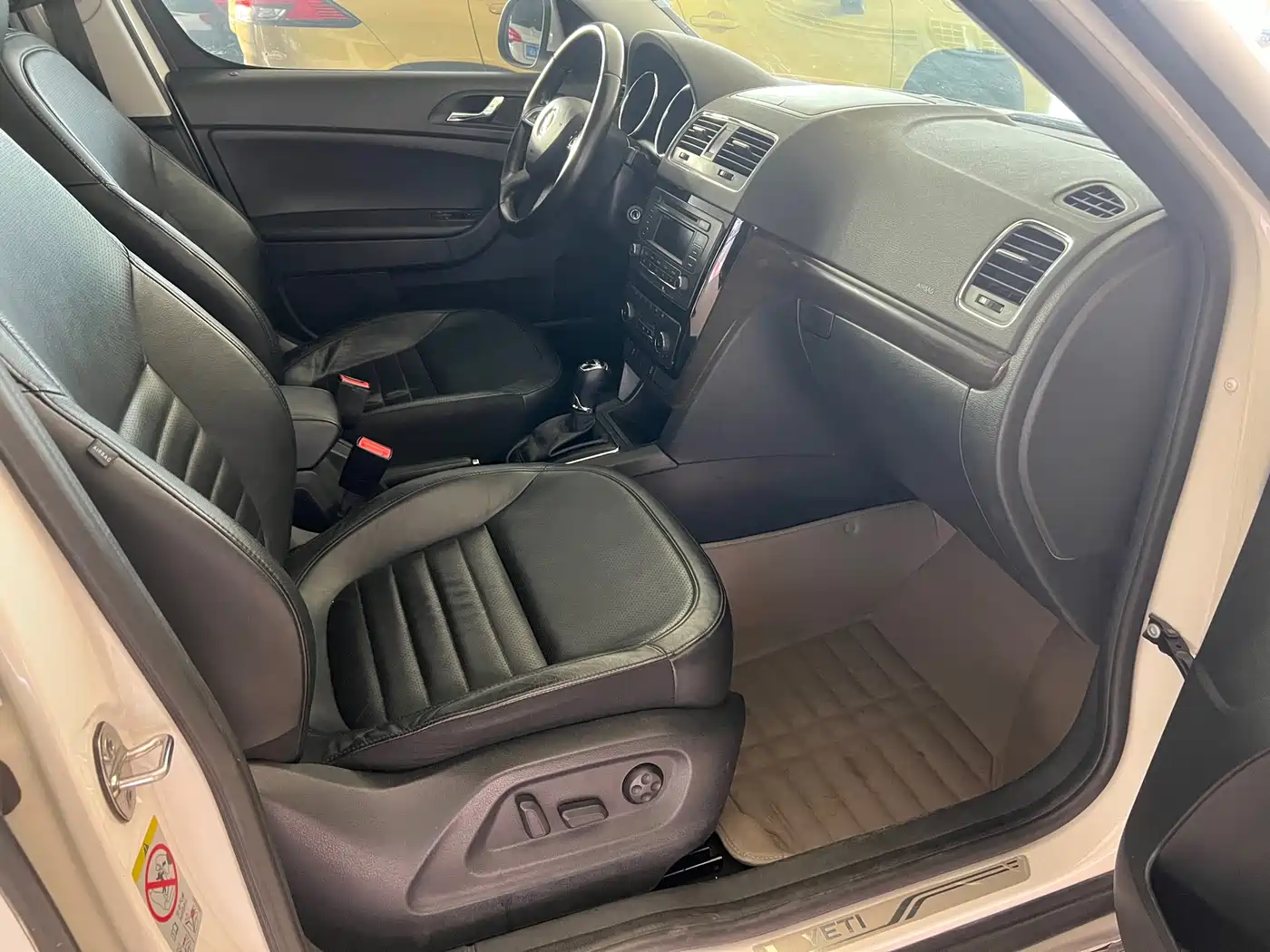 Škoda Yeti 2014 1.4TSI DSG Wild фото 17