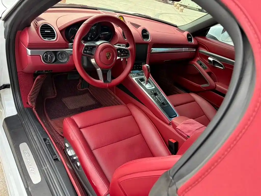 Porsche 718 2021 Spyder 2.0T фото 4