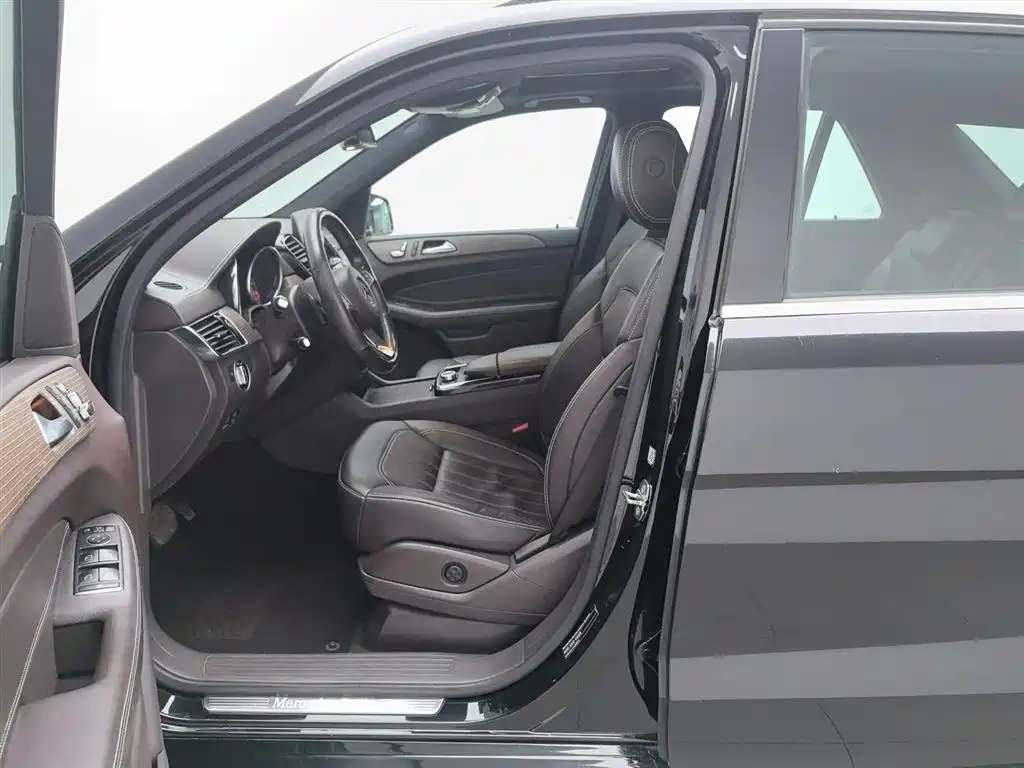 Mercedes-Benz GLE 2018 GLE 320 4MATIC Dynamic Ultimate Edition фото 22