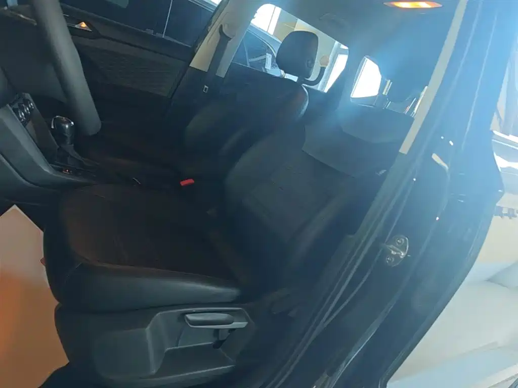 Volkswagen Tharu 2019 Model 280TSI 2WD Trend Edition China VI фото 15