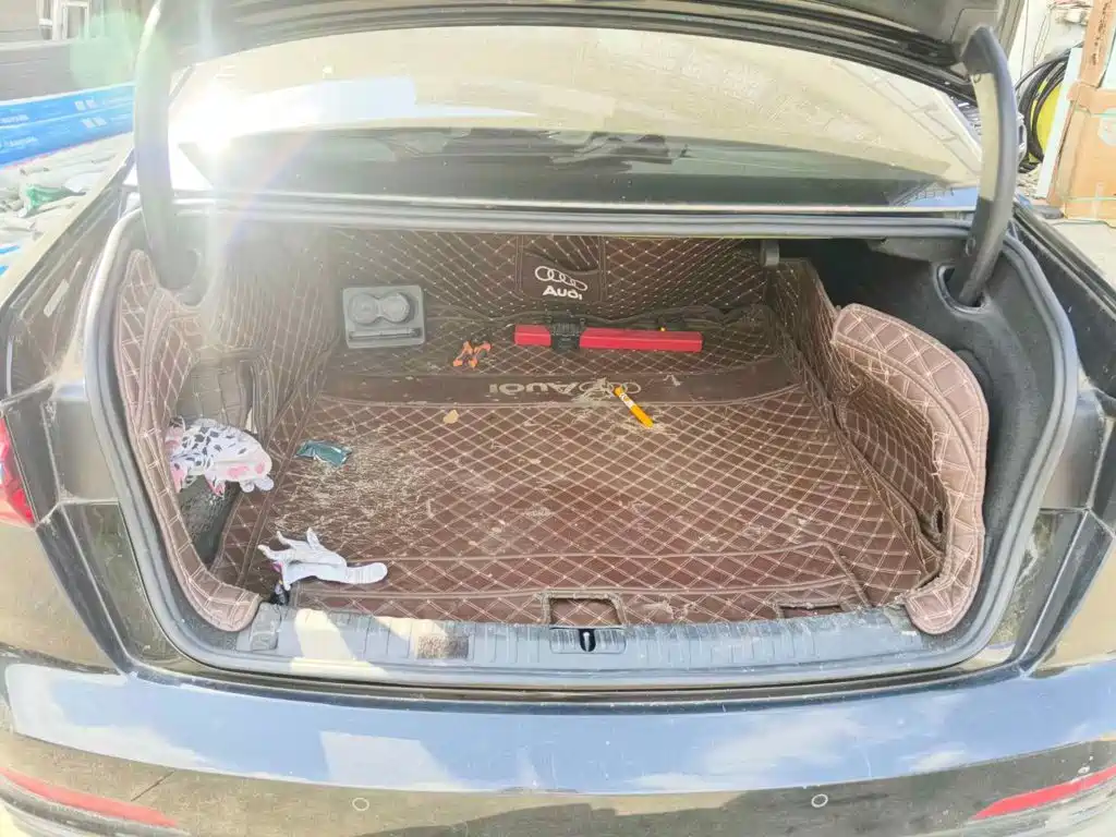 Фото 13 - Audi A6L