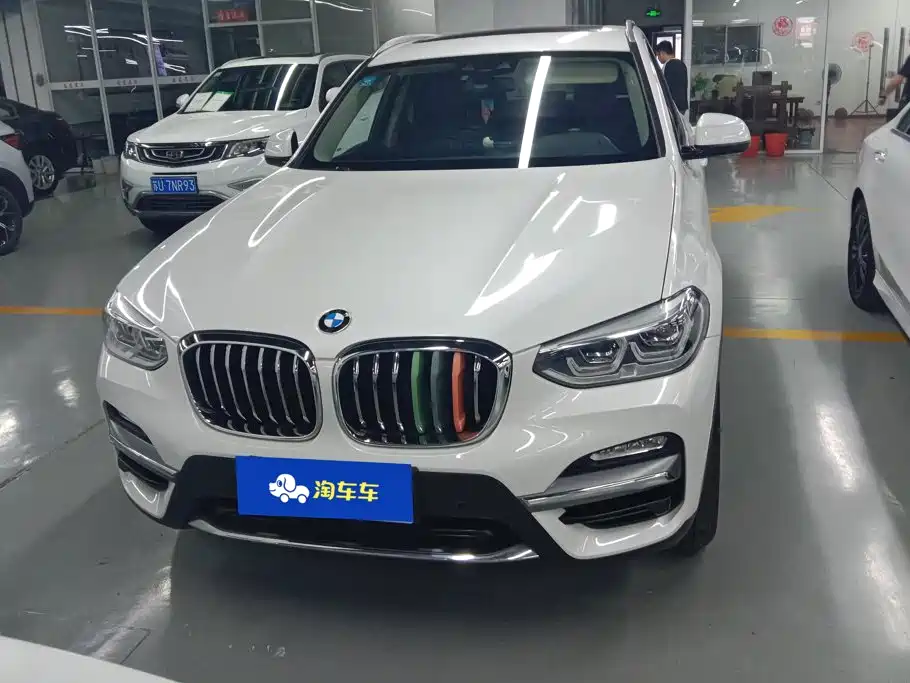 Фото 2 - BMW X3