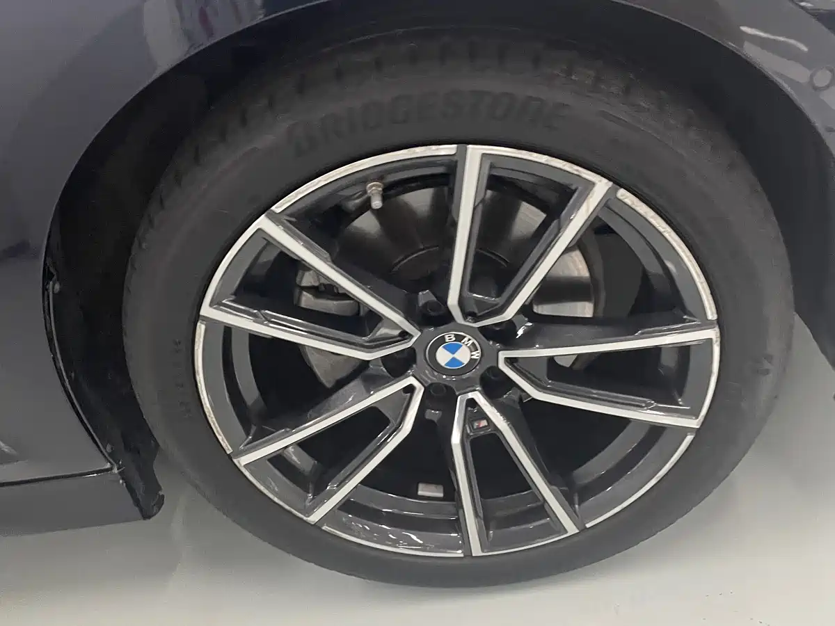 BMW 3 Series 2024 325i M Sport Package фото 2
