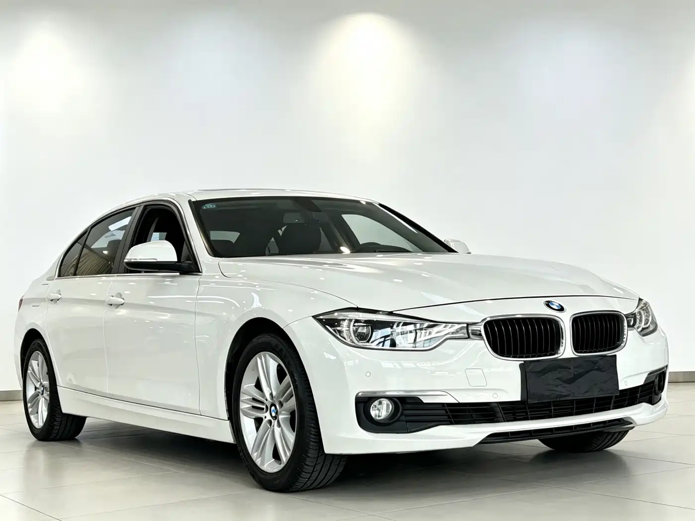 BMW 3 Series 2016 320Li Fashion Model фото 4
