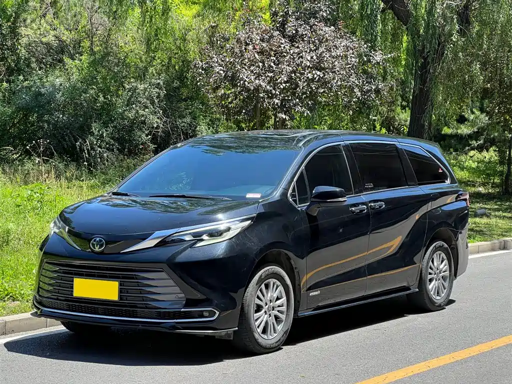 Toyota Sienna 2021 2.5L Hybrid Premium Edition