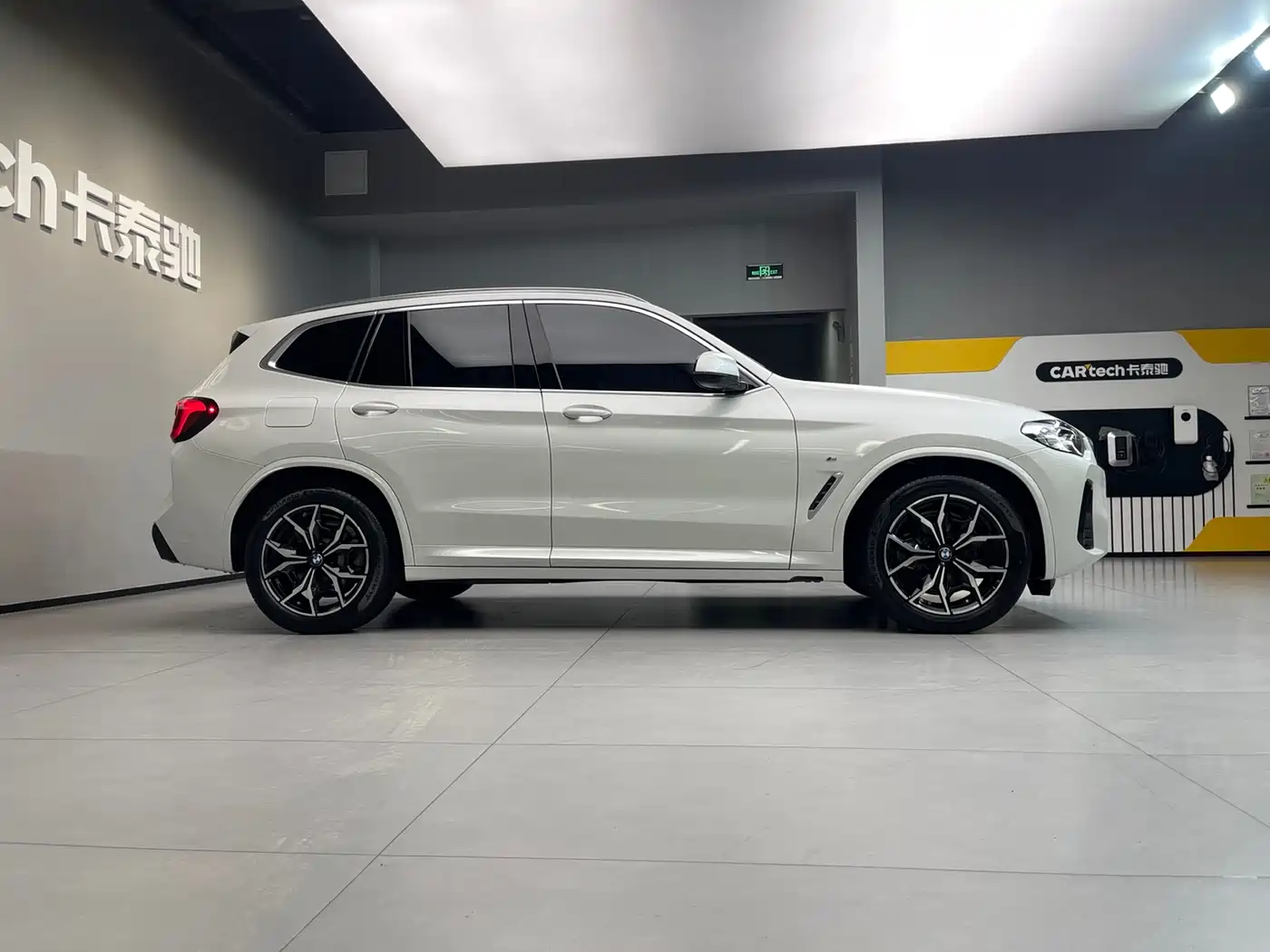 BMW X3 2022 xDrive30i Leading M Night Package фото 7