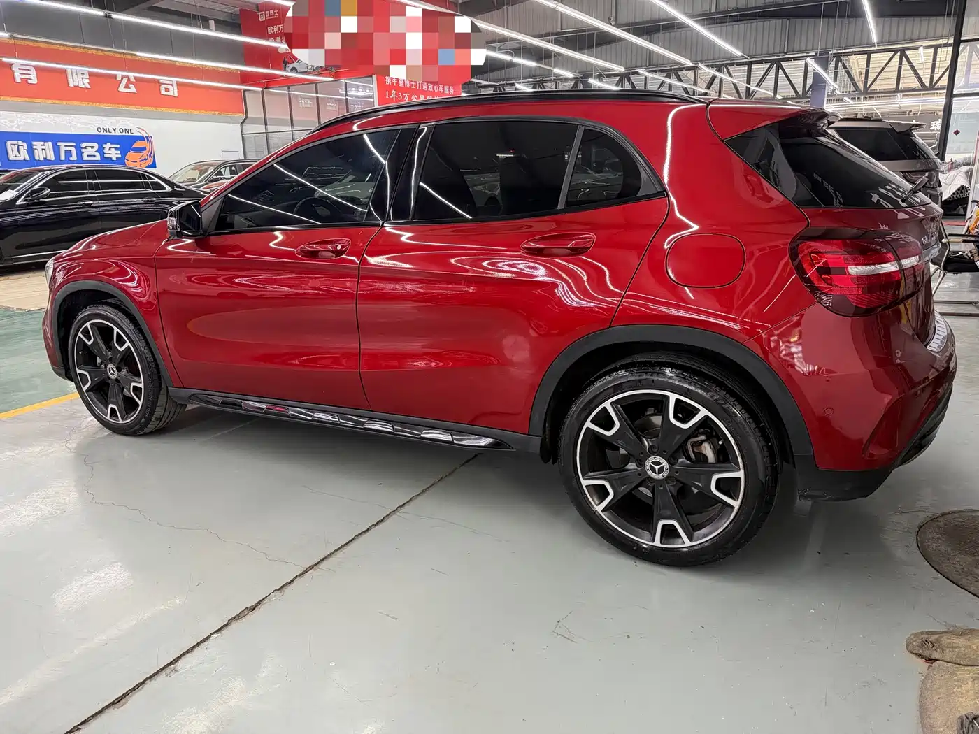Mercedes-Benz GLA 2018 GLA 220 4MATIC Sport фото 14