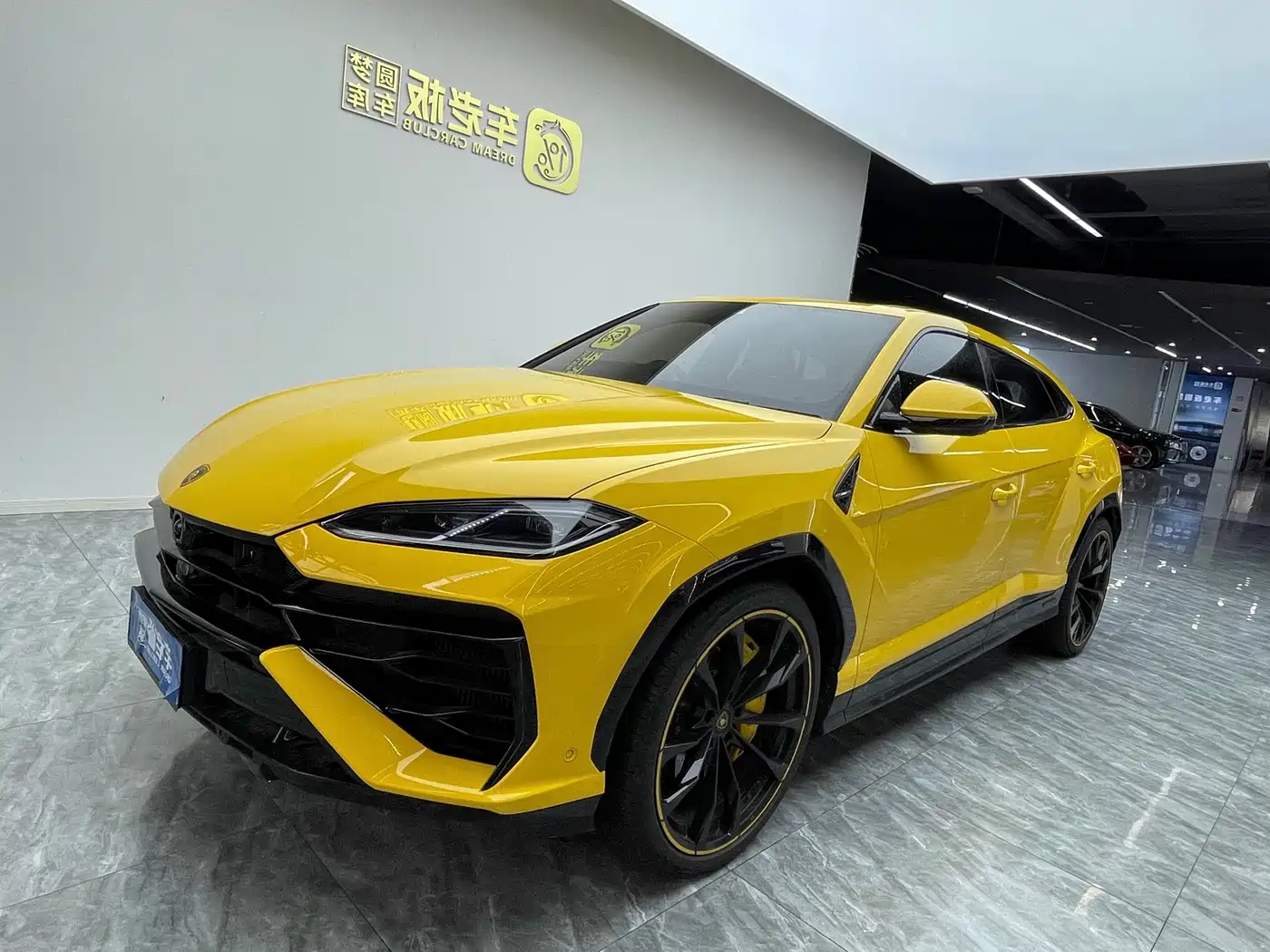 Lamborghini Urus SE 2026 2025 4.0T Standard Edition