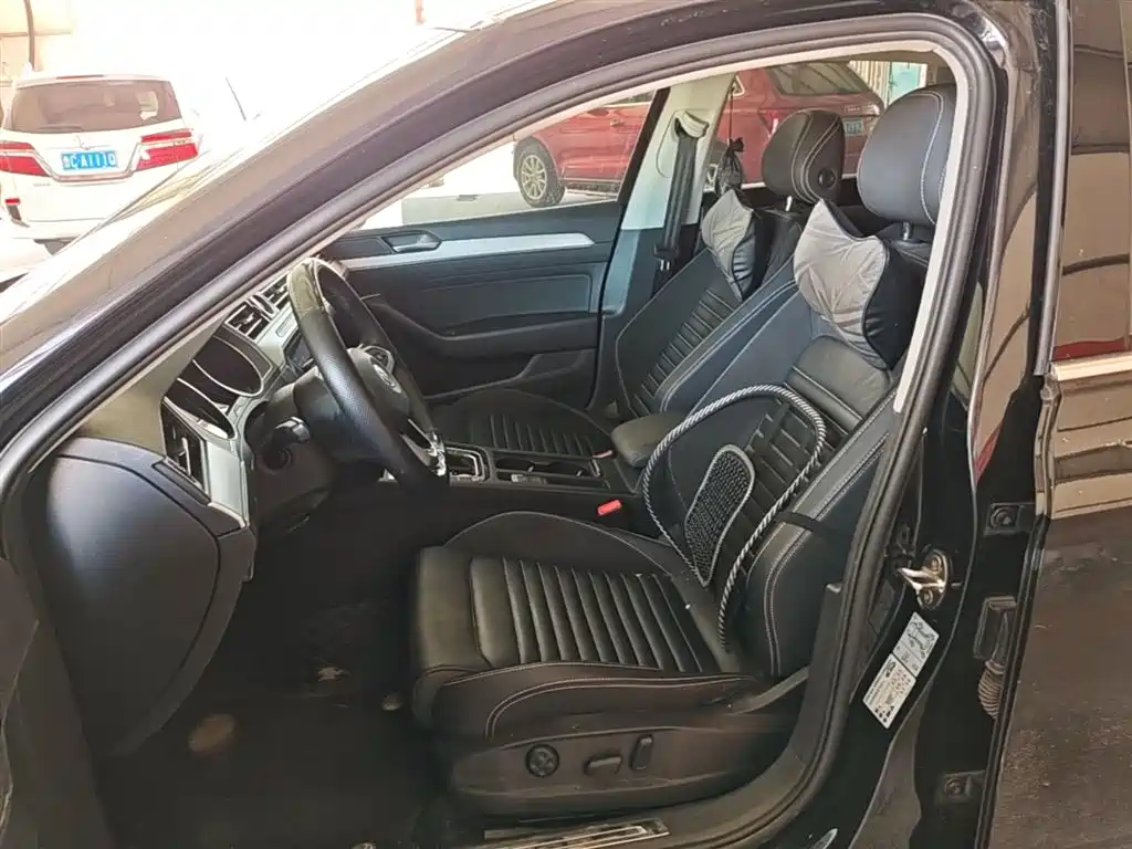Volkswagen Magotan 2020 280TSI DSG Comfort фото 15