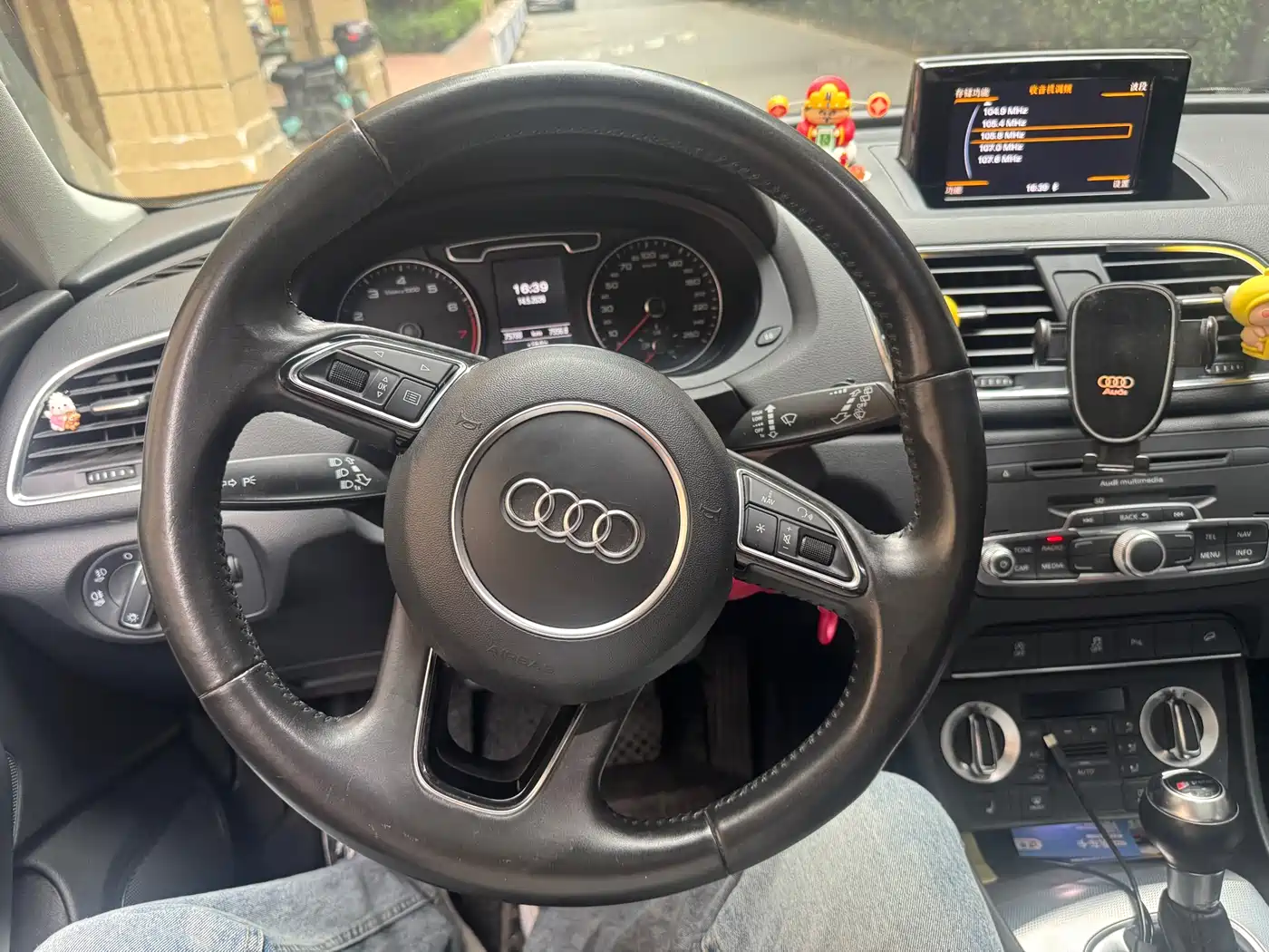 Audi Q3 2015 35 TFSI quattro Technology фото 6