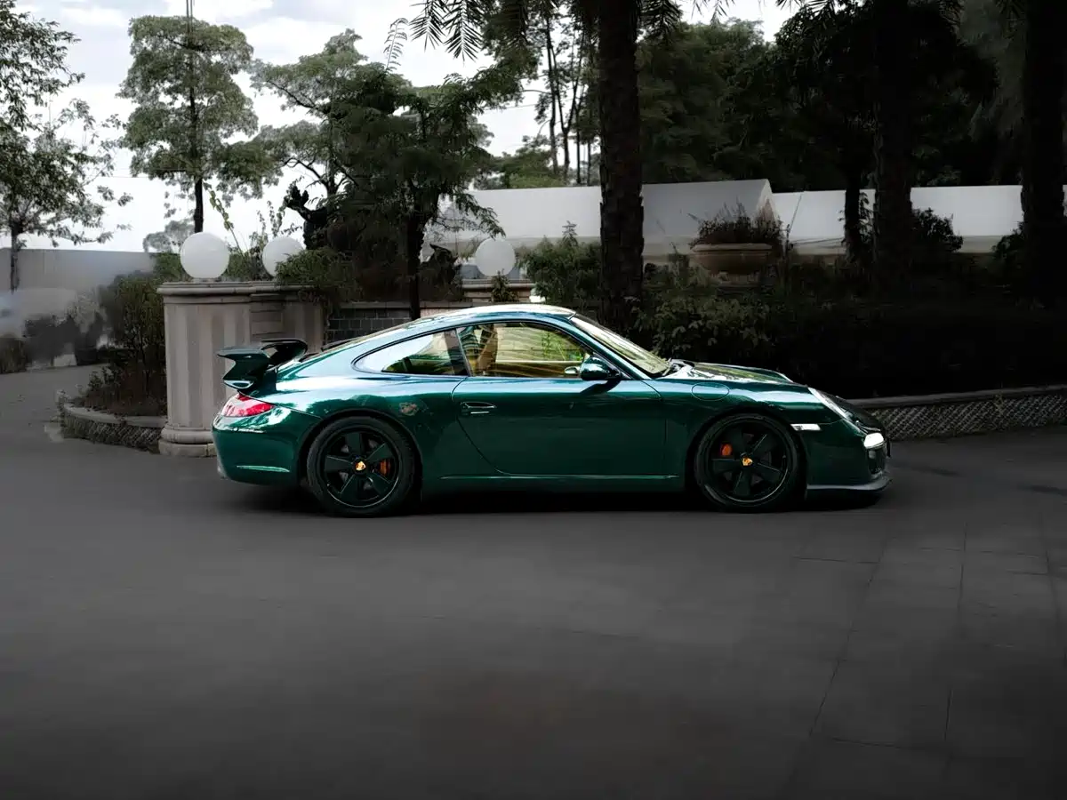 Porsche 911 2010 Carrera S 3.8L фото 2