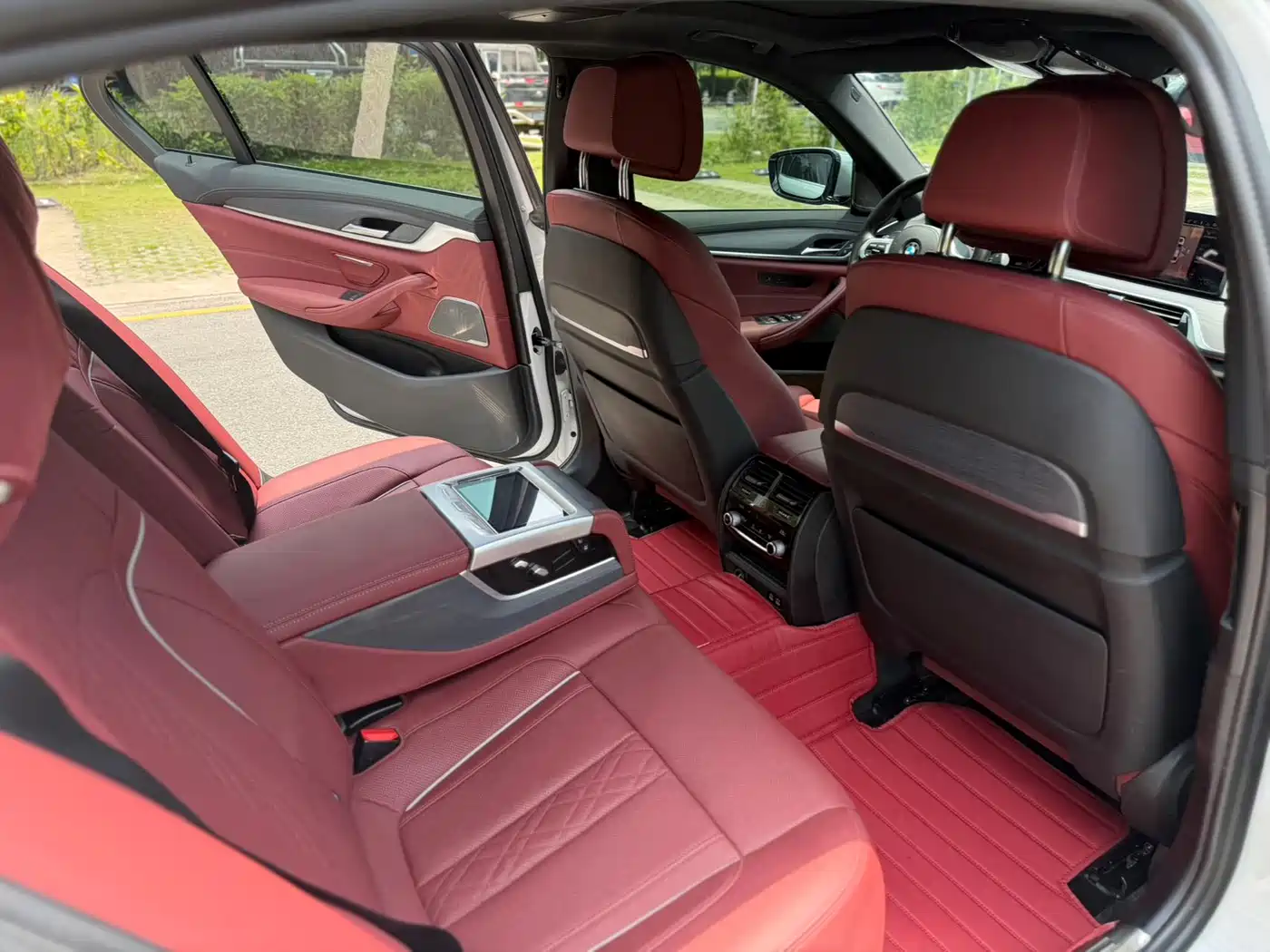 BMW 5 Series 2021 530Li Premium M Sport Package фото 8