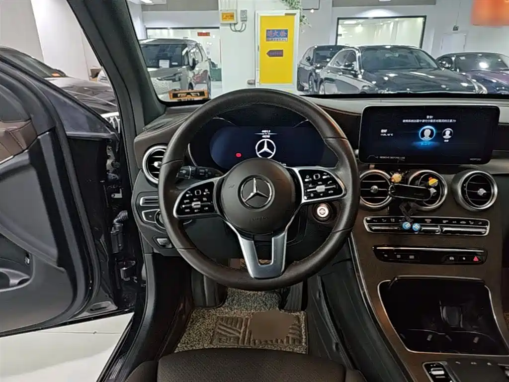 Mercedes-Benz GLC 2022 Facelift II GLC 260 L 4MATIC Luxury фото 7